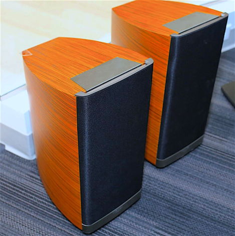 Klipsch Palladium P-17b Bookshelf Speakers (Natural fin...