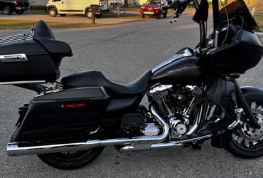 2013 HARLEY-DAVIDSON FLTRX ROAD GLIDE CUSTOM (DNM/PRL/CNDY) motorcycle for rent near Raeford, NC