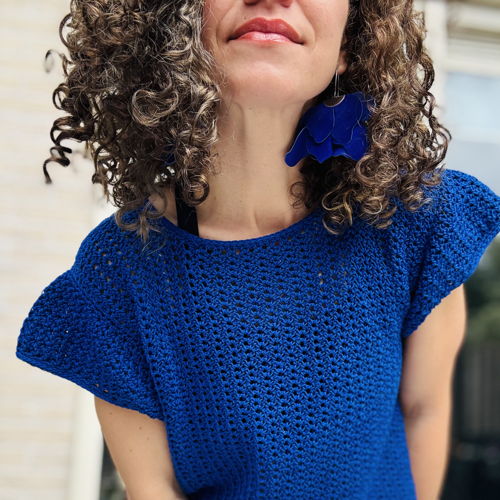 Chic Whimsy Blouse Crochet Pattern – Easy Fingering Weight Top with Ruffled Sleeves – Sizes XS–5XL