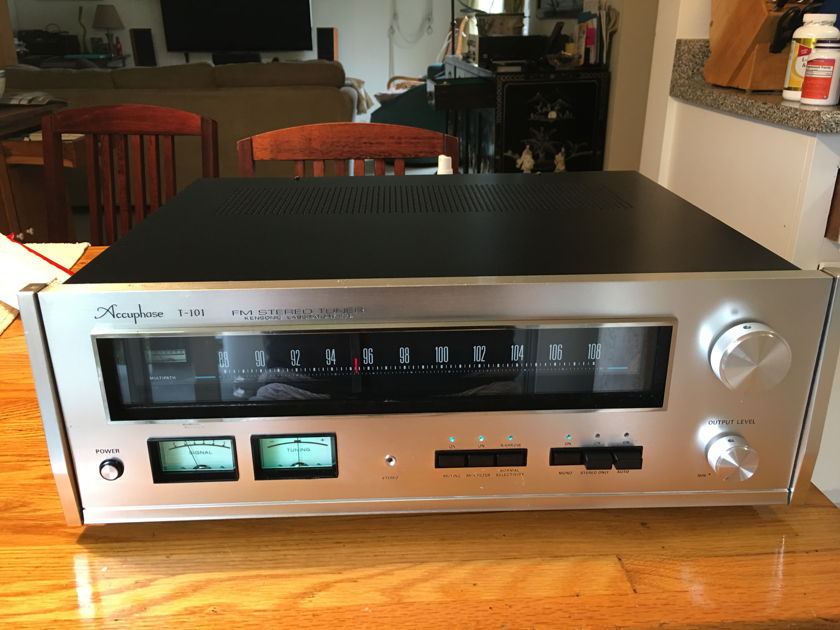 ACCUPHASE T-101 SUPER TUNER!