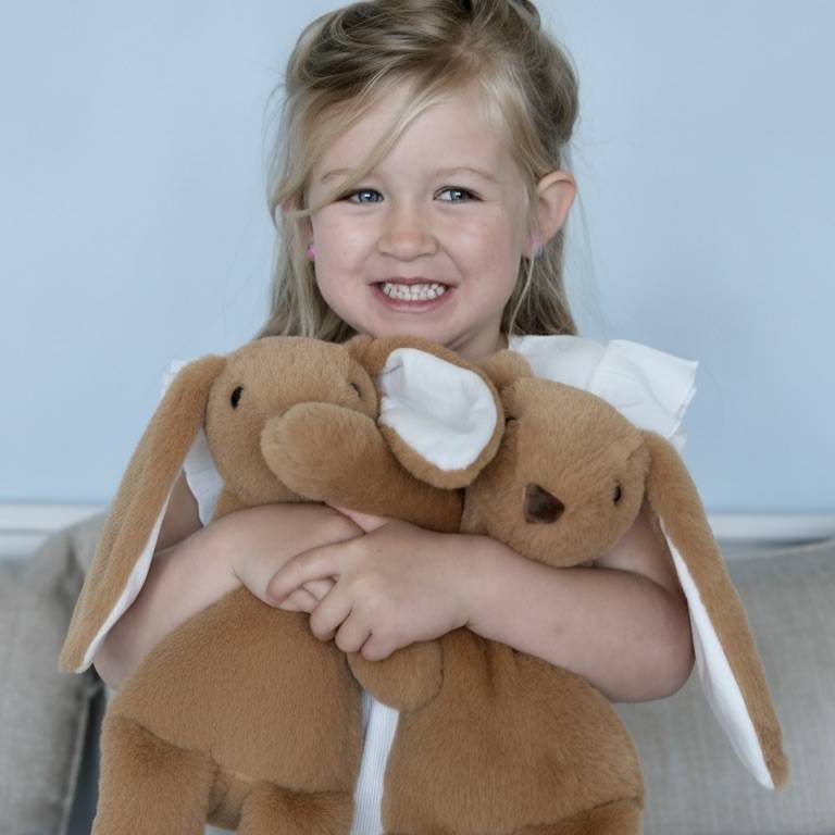 peluche lapin bébé, doudou enfant naissance, doudou fabriqué en Europe, doudou qualité premium