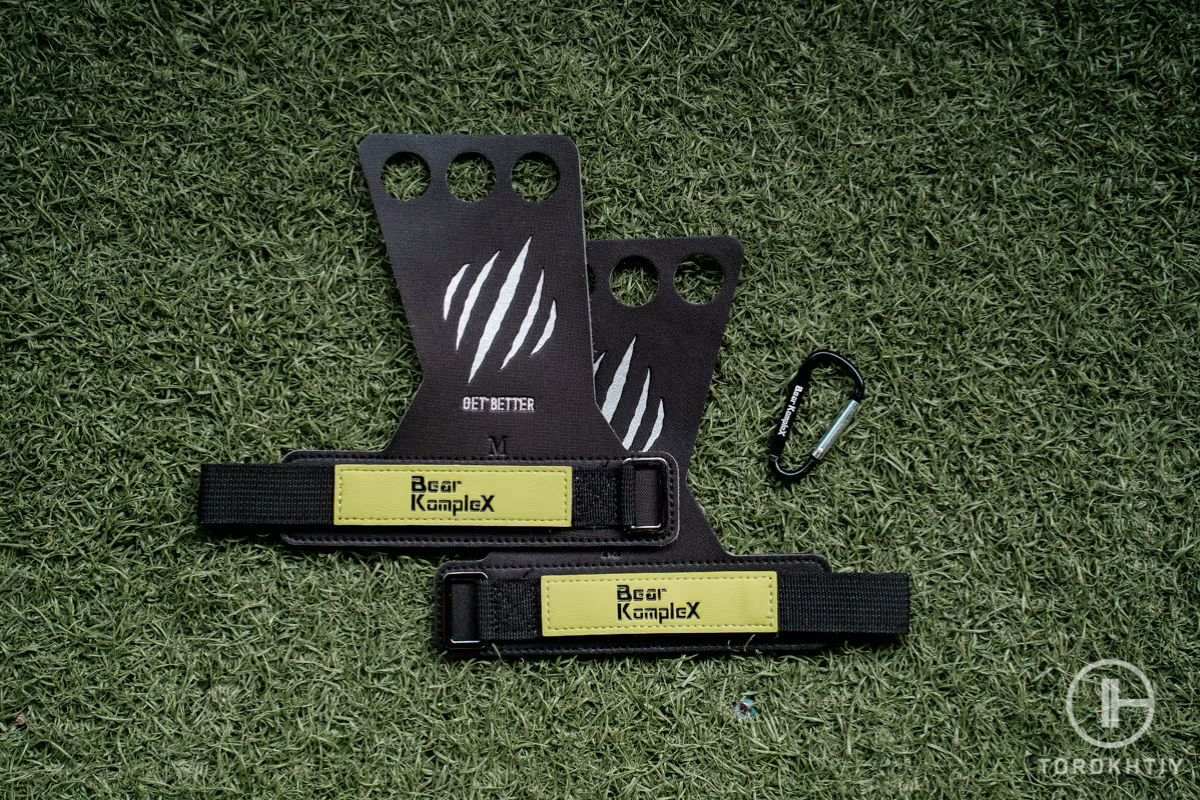Bear KompleX 2 and 3 Hole Carbon Hand Grips