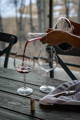 carafe et verres de vin