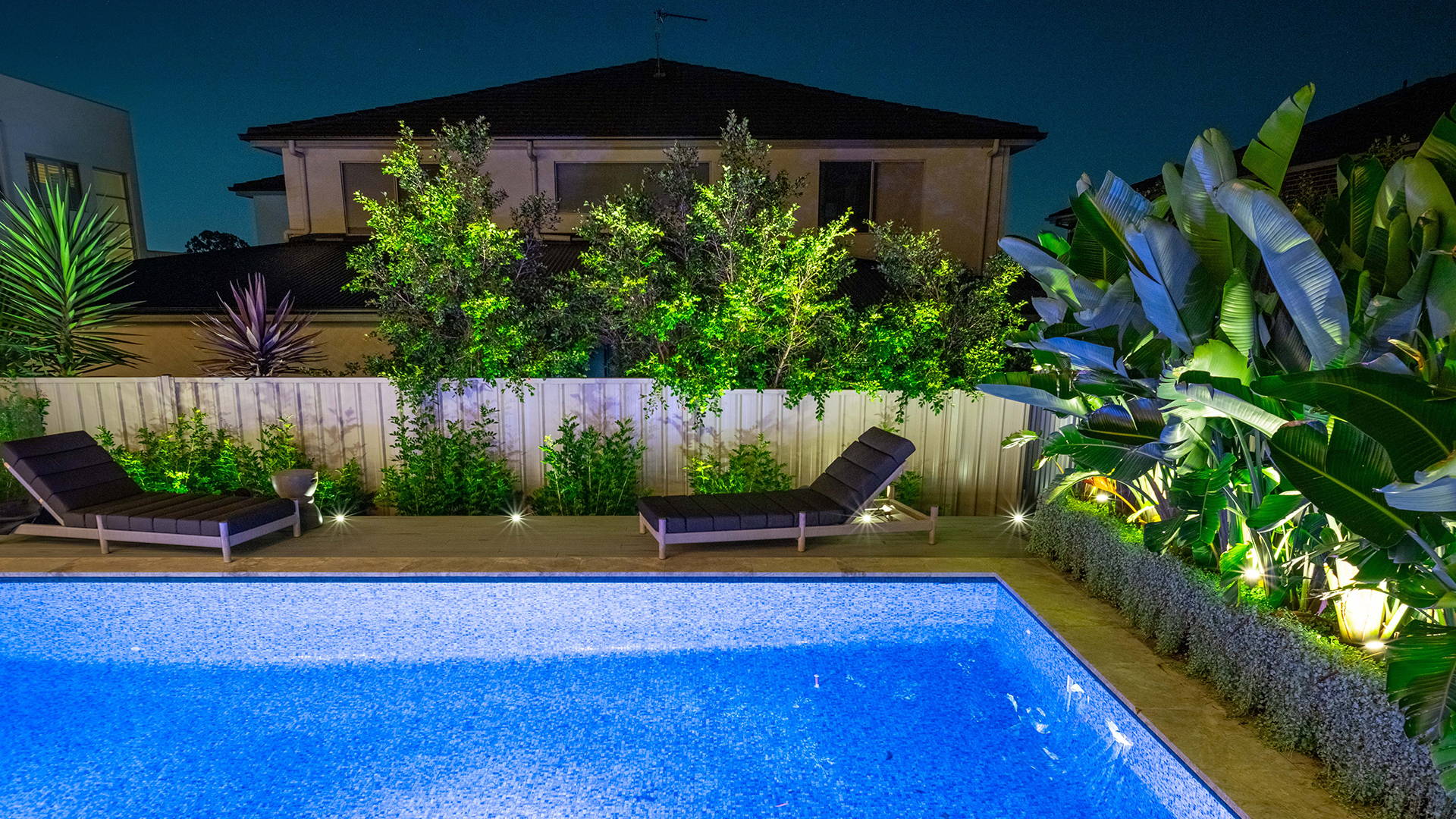 Outdoor Lighting by Havit - Deck Lighting By Havit - Garden Spike Lighting By Havit