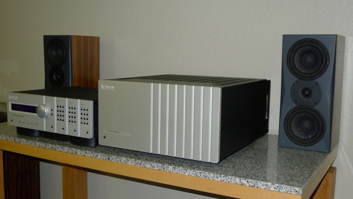 Lexicon POWERHOUSE  ZX-7 Amplifier 300 x 7 ...............