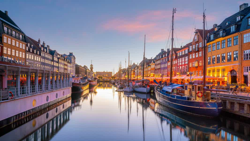Copenhagen Top Sights with Light Breakfast - photo 2
