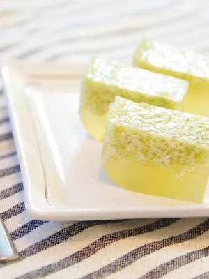 Pandan Jelly with Coconut Milk Recipe