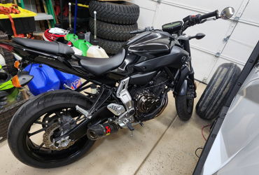 2016 YAMAHA FZ-07 motorcycle for rent near Tolleson, AZ