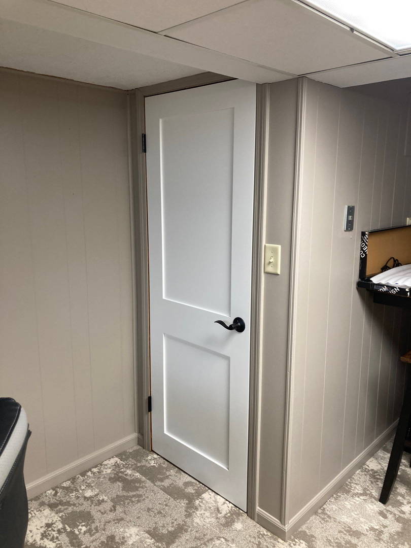 Home interior door