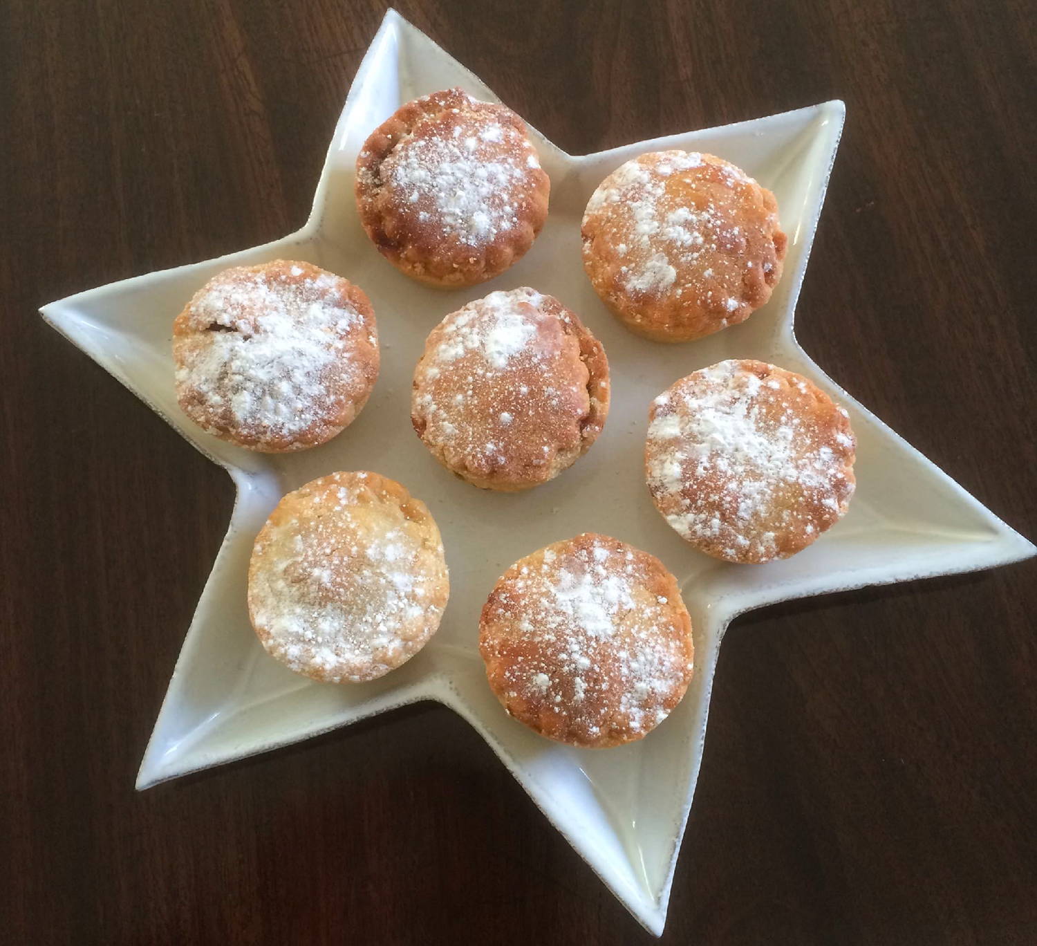 CHRISTMAS BAKING TIME