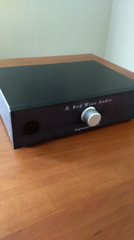 Red Wine Audio Signature 30.2 Integrated Amp