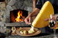 Raclette am Holzfeuer