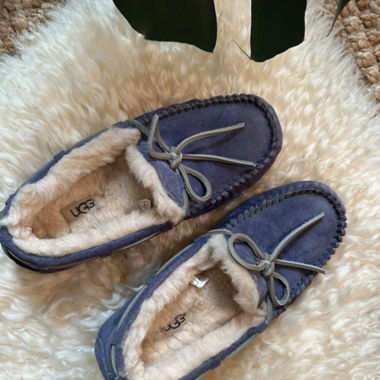 UGG Dakota