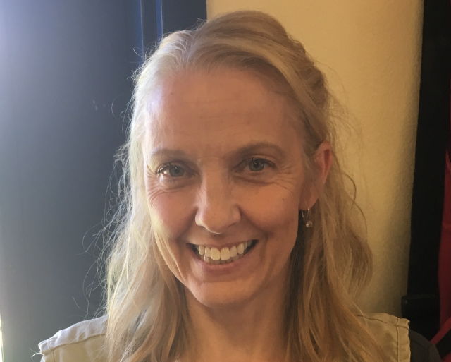 Ms. Julie Kaplan, Assistant Teacher – Float