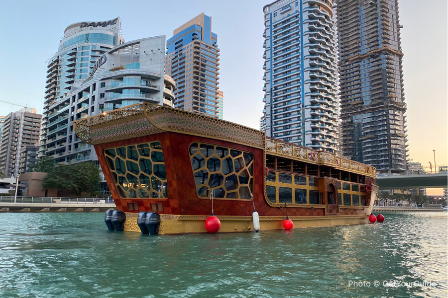 Dubai Marina: Dinner Cruise in a Traditional Boat - photo 1