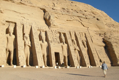 В город Асуан и к древнеегипетскому храму Абу-Симбел