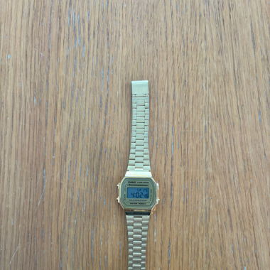 Casio Digitaluhr - Gold