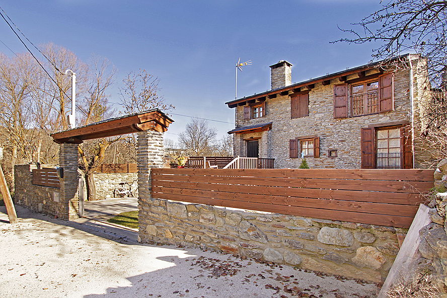  Puigcerdà
- Casa de pueblo rehabilitada en Ger