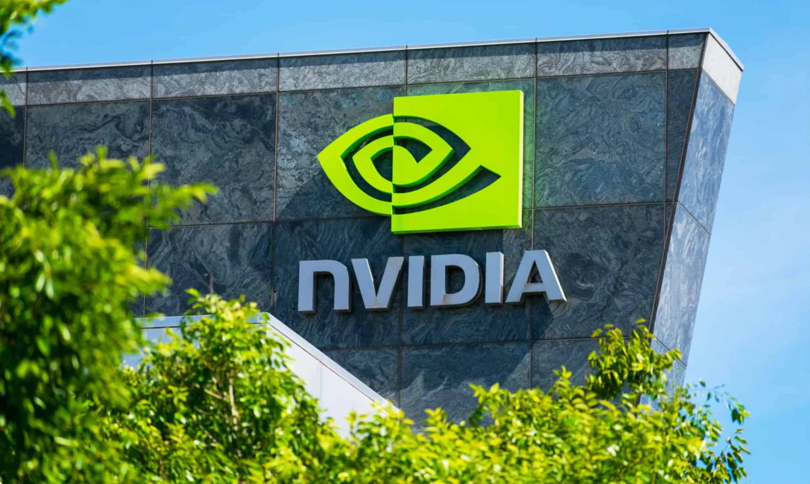 Commotion Transforms Enterprise Operations With NVIDIA-Powered AI OS