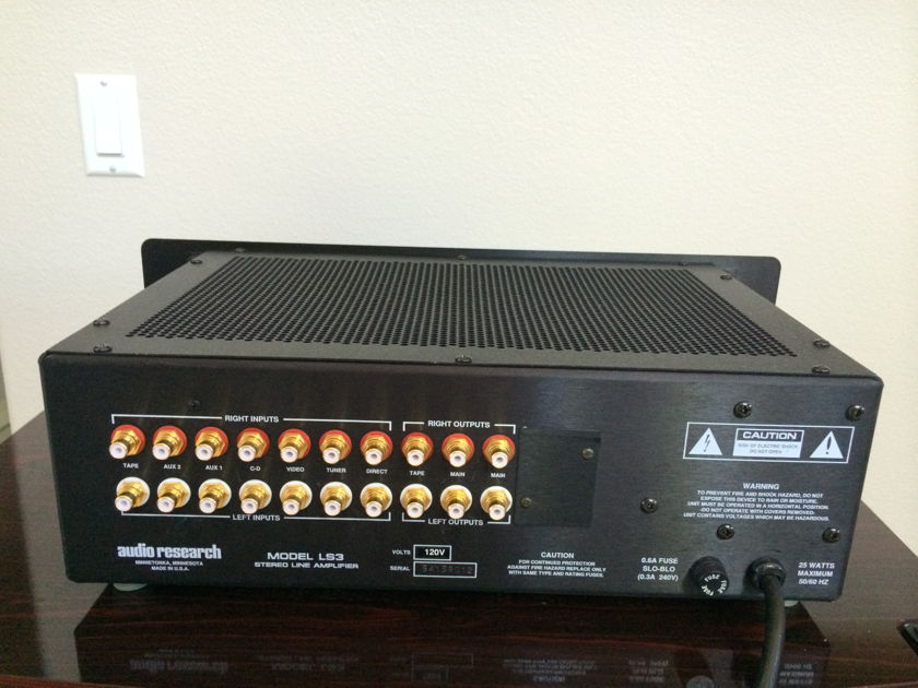 Audio Research LS-3 Preamplifier