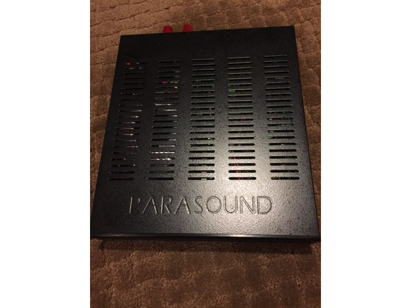 Parasound Z v3 1/2 rack amplifier