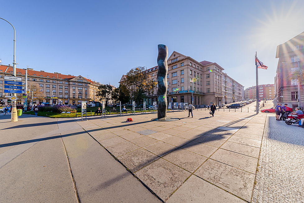  Praha 5, Smíchov
- Vítězné náměstí / The Vítězné Square
