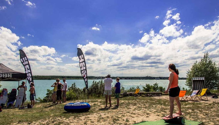 wake beach strand pavillion