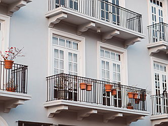  Münster
- Helles Mehrfamilienhaus mit Balkonen