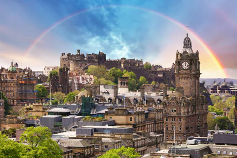 Edinburgh Castle: Guided Walking Tour with Entry Ticket