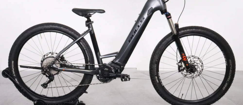 a Bulls Copperhead Evo HD Wave step through electric bike