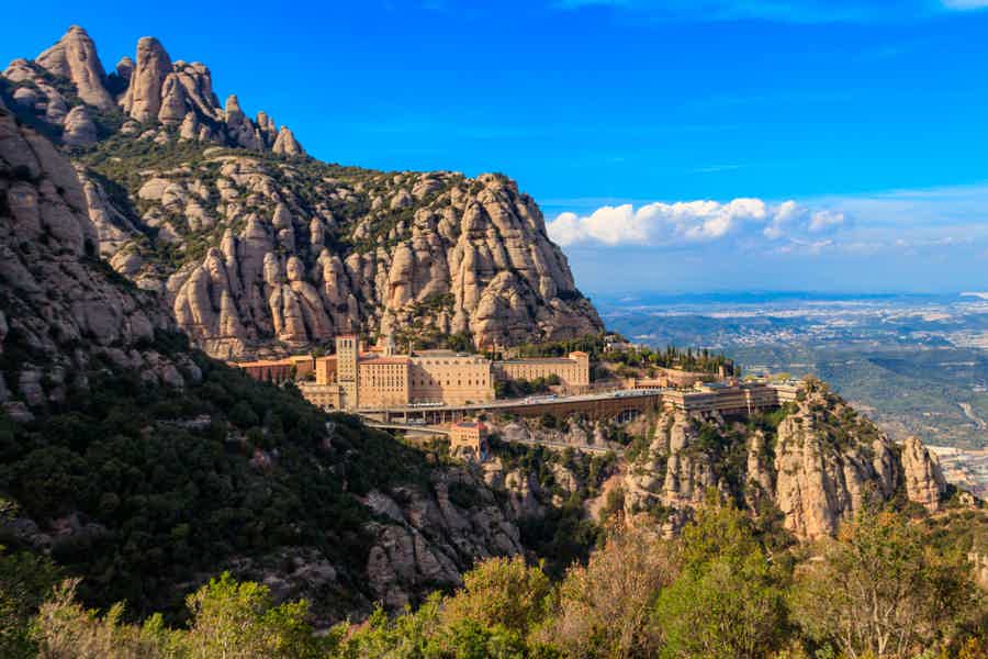 Private Tour - Montserrat and Cava Visit with Lunch and Transportation - photo 4