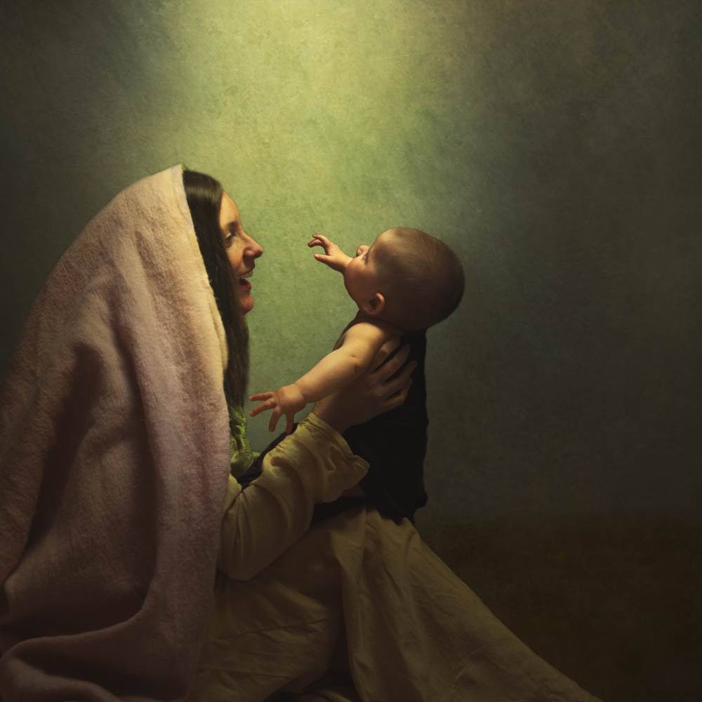 LDS art painting of Mary and the baby Jesus. 