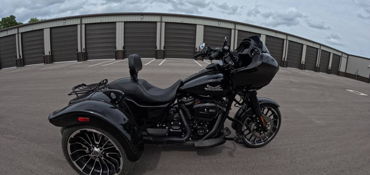 2023 HARLEY-DAVIDSON ROAD GLIDE 3 motorcycle for rent near Peculiar, MO