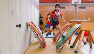 adventure movements parkour ninja warrior ferienkurs ferienbetreuung ferienprogramm kindergeburtstag regensburg