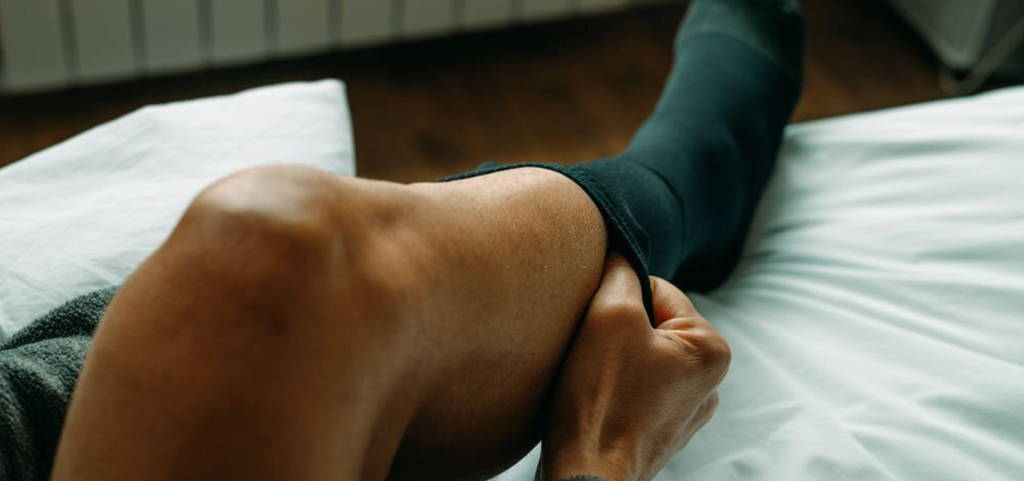 how long to wear compression socks for achilles tendonitis