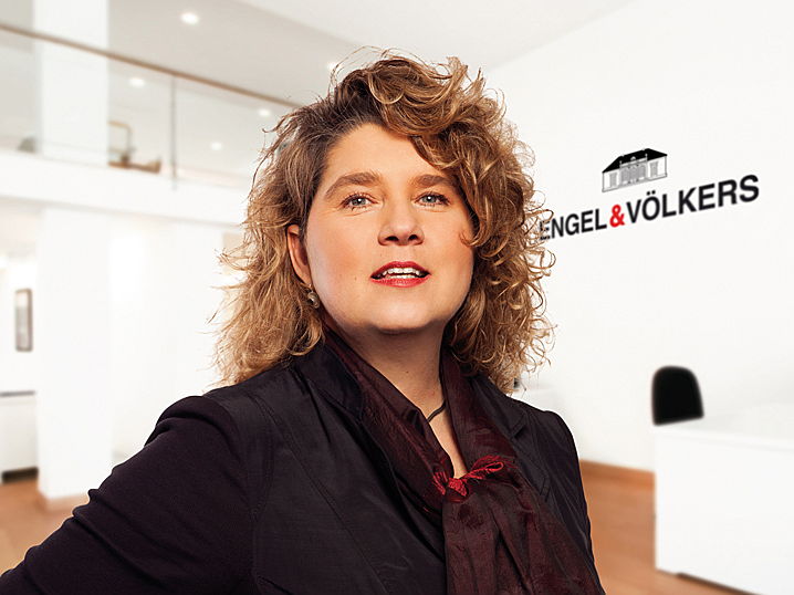  Zug
- Anja Beck, Lizenzpartnerin Engel & Völkers Zug