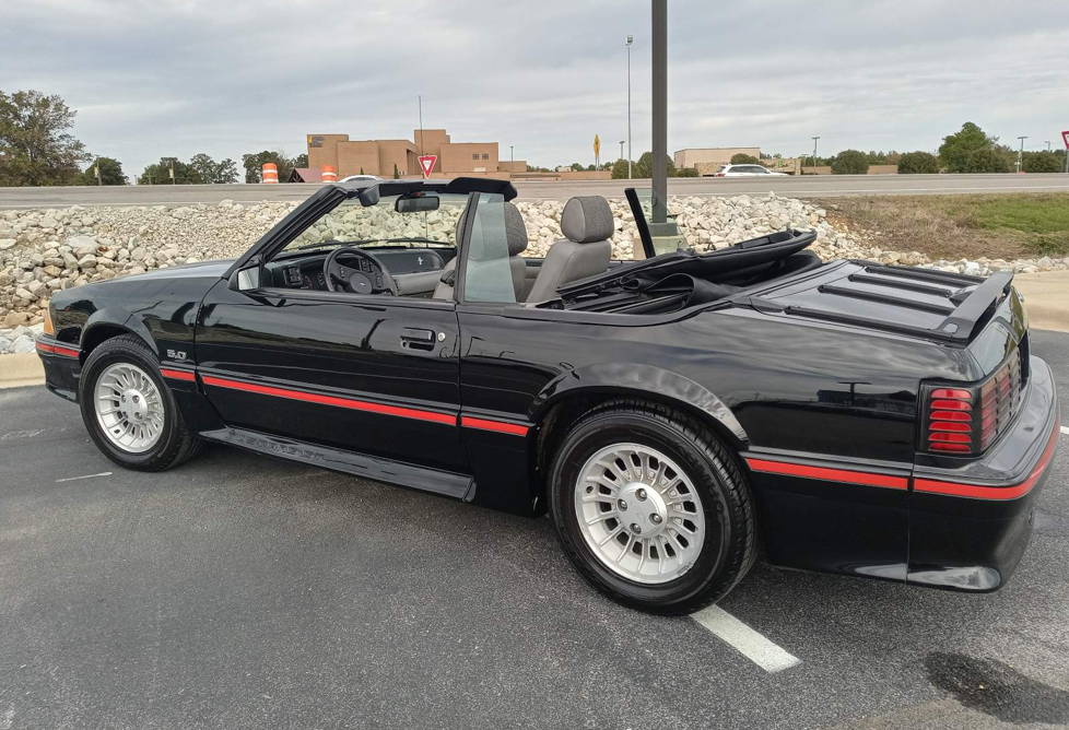 1988 ford mustang gt convertible vehicle history image 3