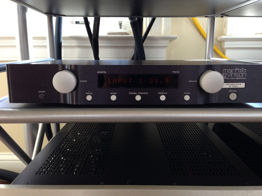 Mark Levinson  326s Preamp with phono stage installed