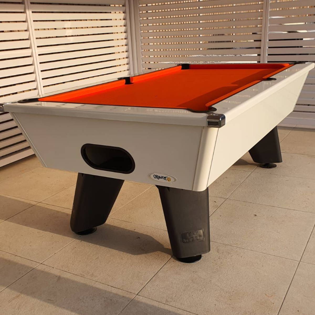 Cry Wolf Slate Bed Outdoor Pool Table - Gloss White 6
