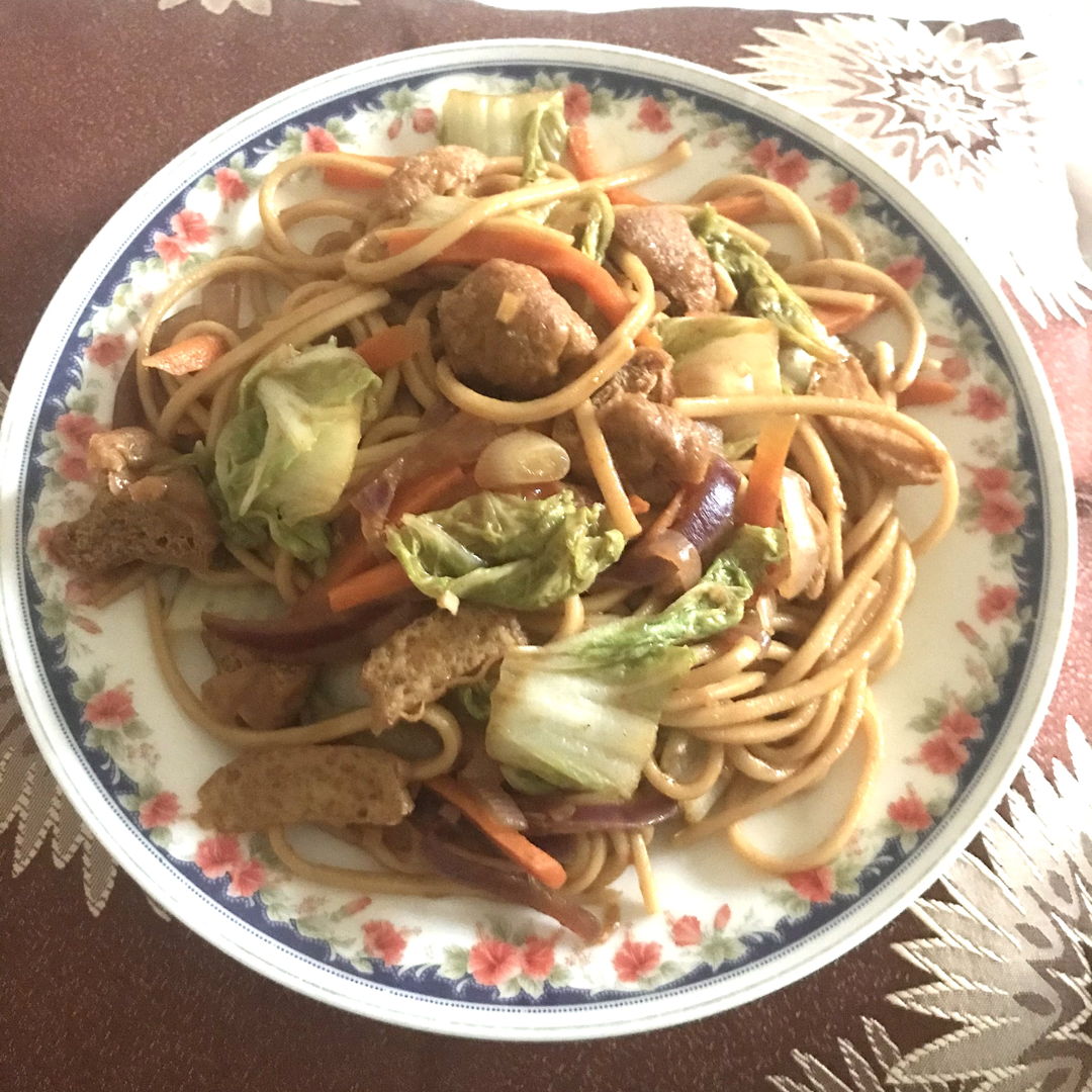 Braised longevity noodles with veggies 🍅 ✌🏻