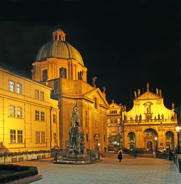 Prague Ghost and Legend of Old Town Walking Tour - photo 2