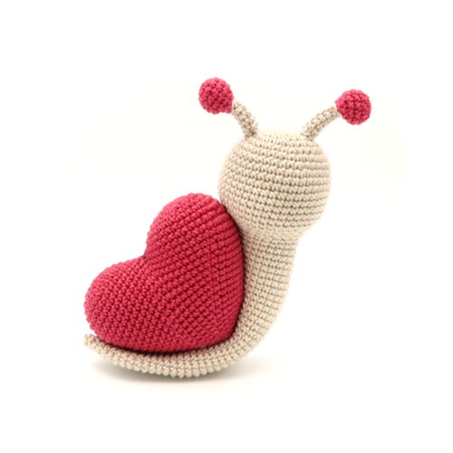 Valentine Snail, Crochet Pattern, Amigurumi