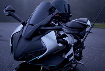 2026 CFMOTO 450SS motorcycle for rent near Woodfin, NC
