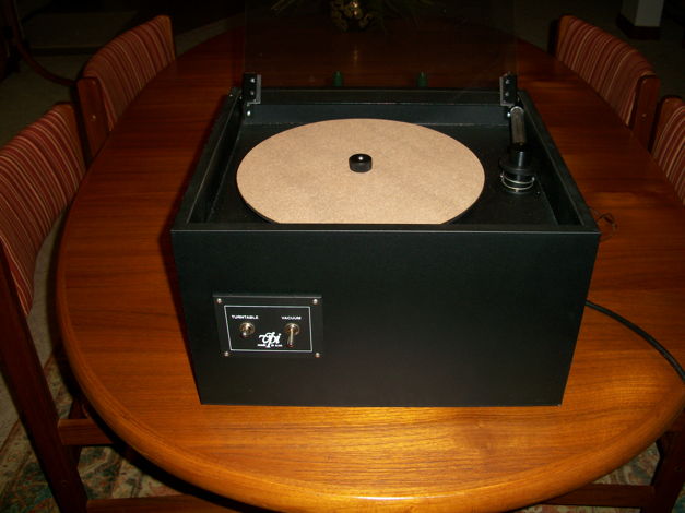 VPI H-16.5 Record cleaning machine