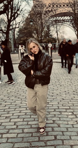 Charlotte van den Broek