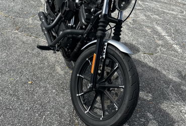 2020 HARLEY-DAVIDSON IRON 883 motorcycle for rent near El Paso, TX