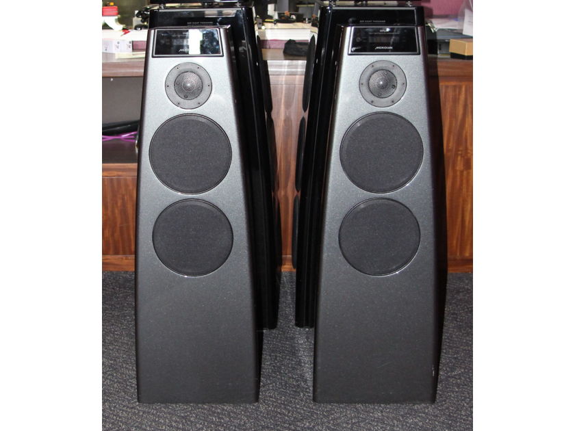 Meridian  DSP5200 Digital Active Loudspeakers!!!