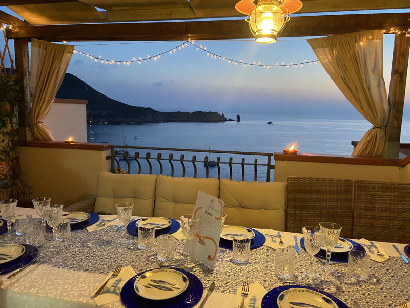 Food experiences Giglio Campese: Sea and fresh fish: an experience on the terrace of Giglio
