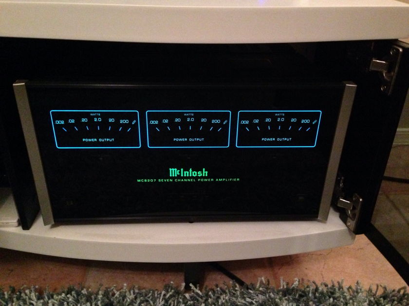 McIntosh MC8207 7-Channel Home Theater Amplifier