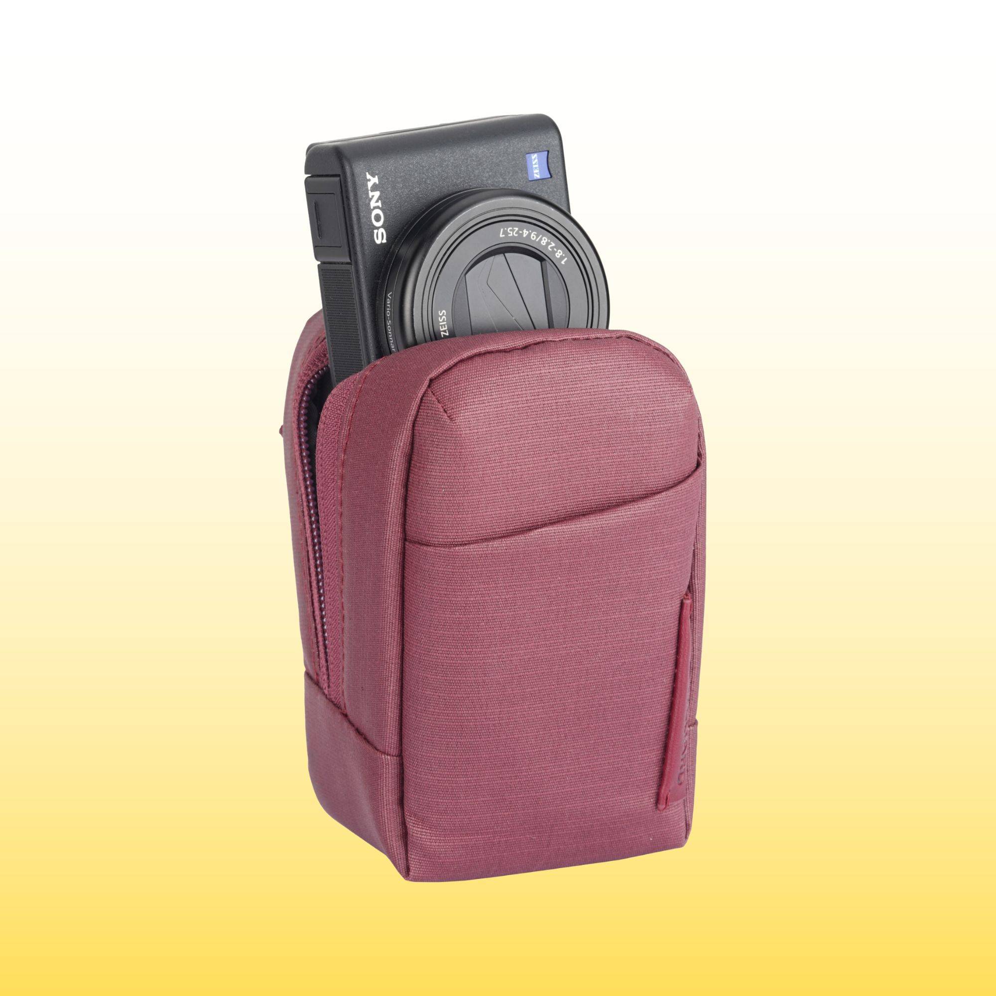 See all Vanguard's camera bags for compact cameras